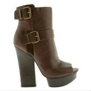 NINE WEST HEYMAMA Brown LEATHER PLATFORM OPEN TOE ANKLE BOOTS SIZE
7 M.